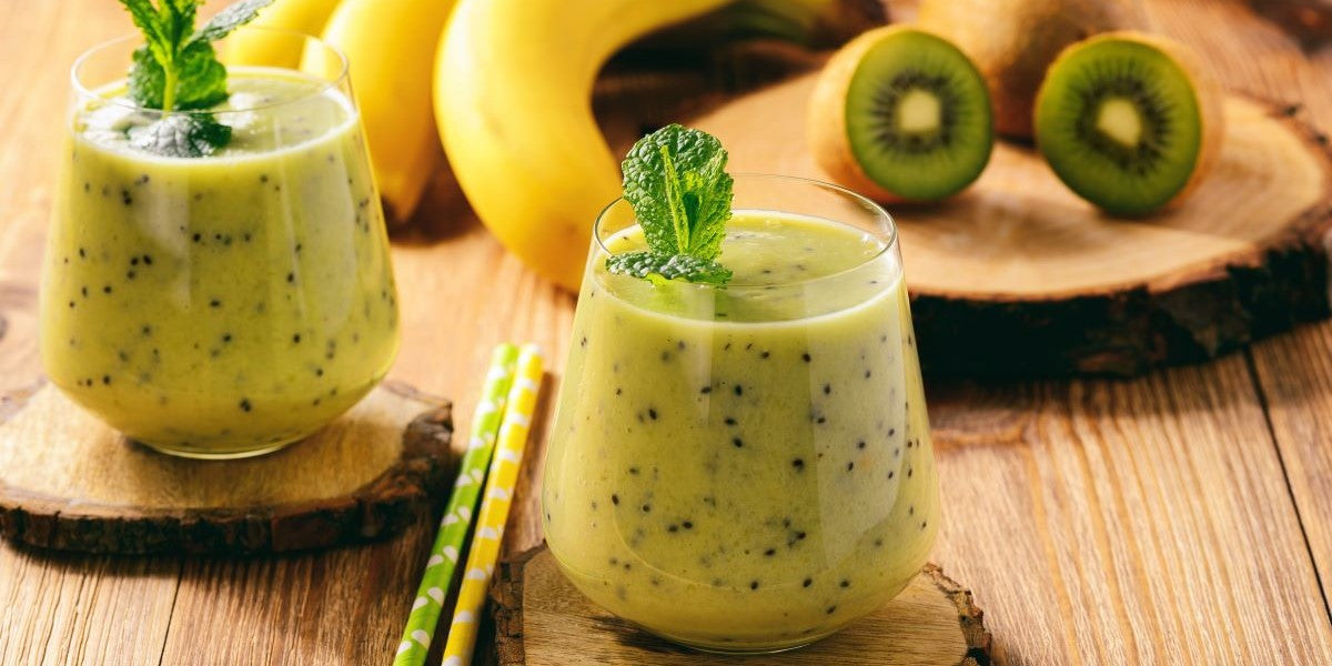 Basischer Smoothie mit Kiwi und Banane