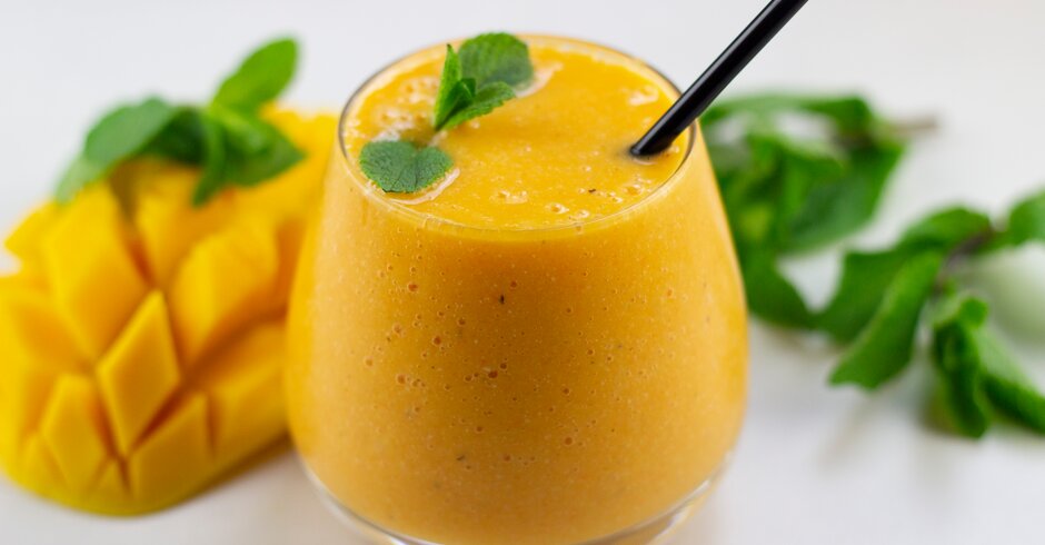 erfrischender Mango-Minz-Smoothie