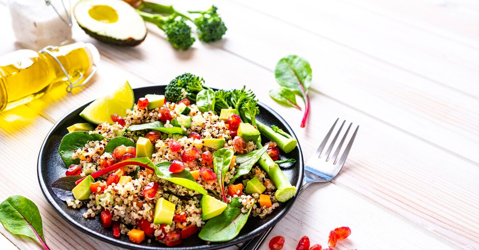 Alkaline quinoa salad with avocado